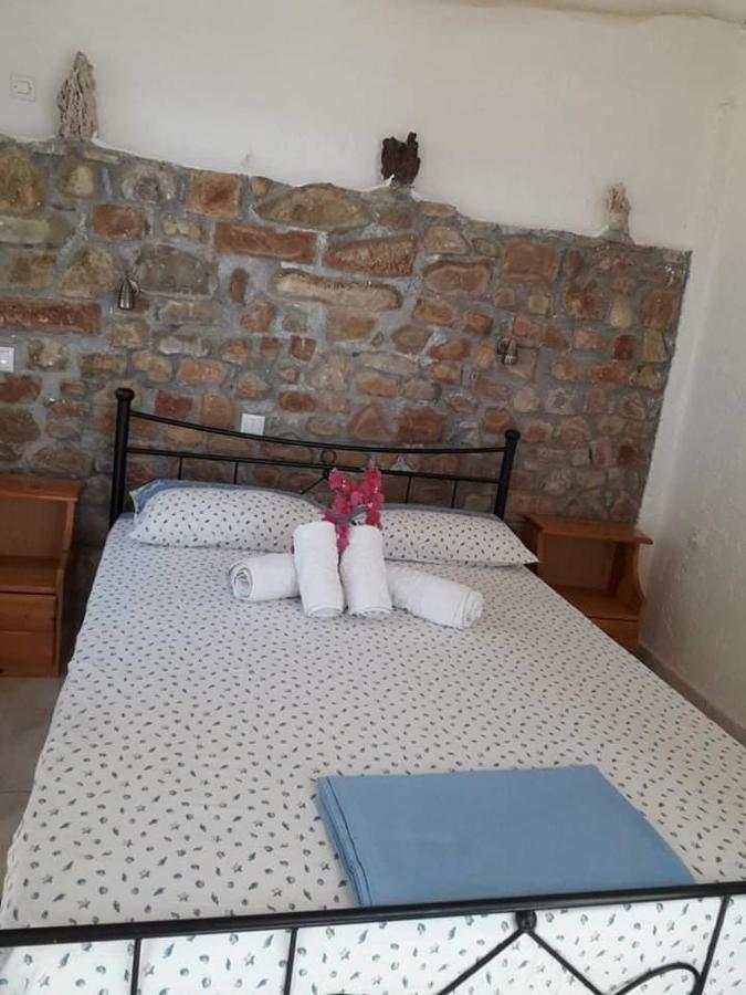 Giota & Antonia Apartments Koróni エクステリア 写真