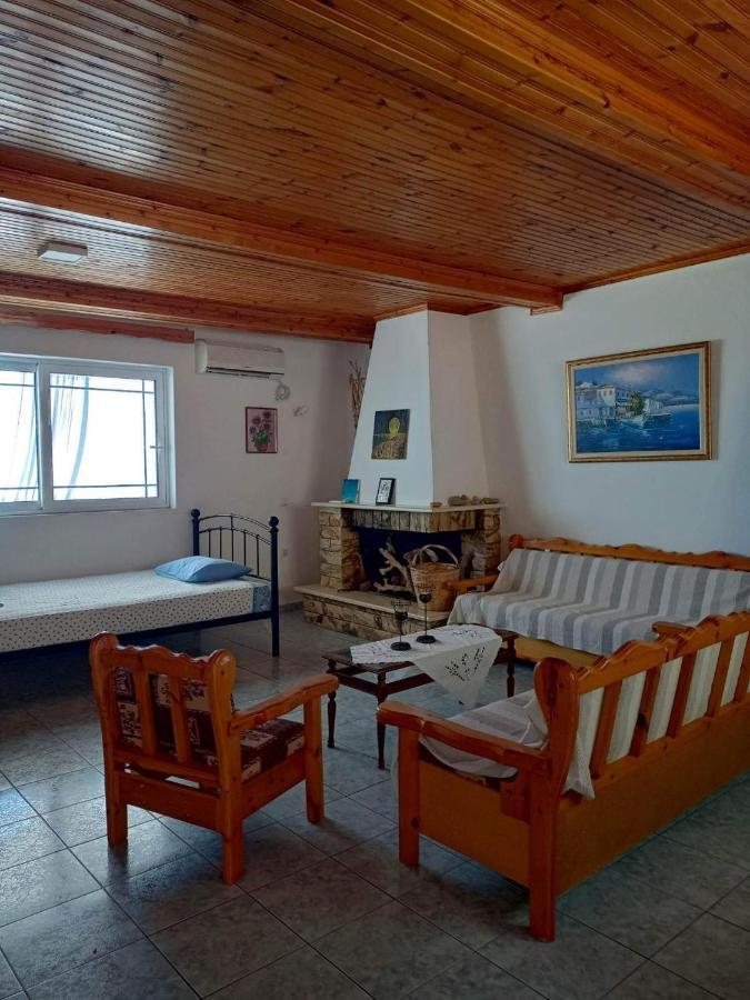 Giota & Antonia Apartments Koróni エクステリア 写真