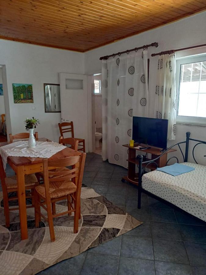 Giota & Antonia Apartments Koróni エクステリア 写真